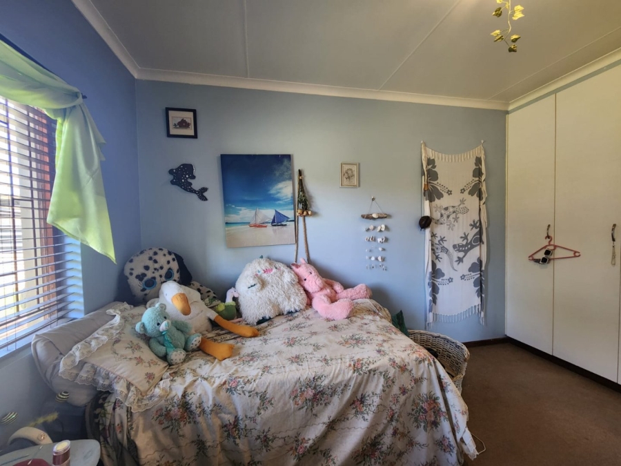 4 Bedroom Property for Sale in Groeneweide Park Western Cape